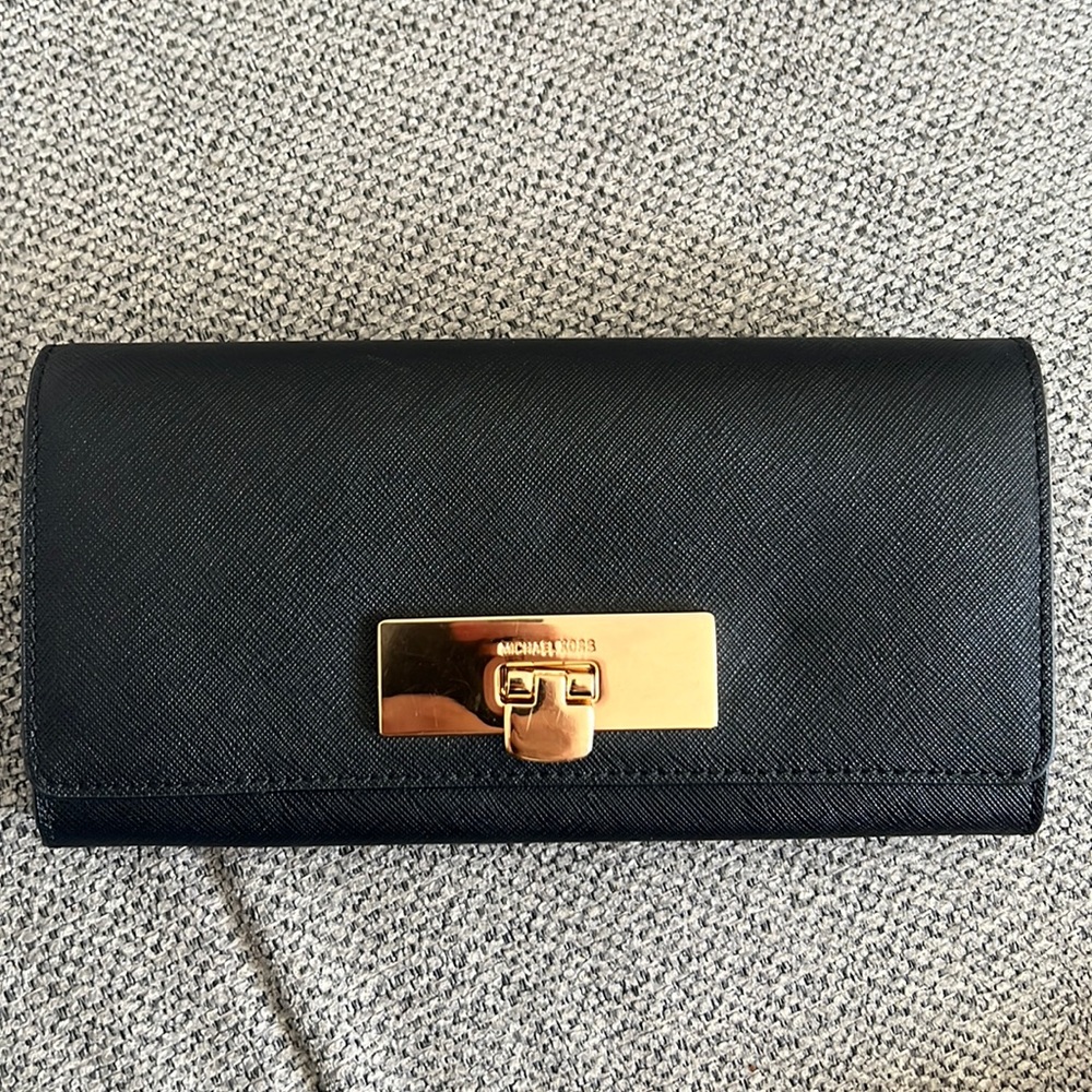 Michael Kors Callie wallet
